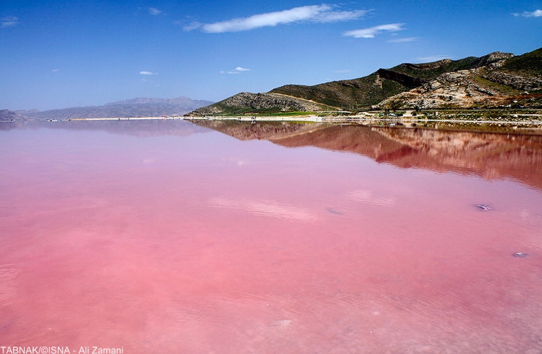 Lagos Rosados de Irán: maravillas naturales en medio del desierto
